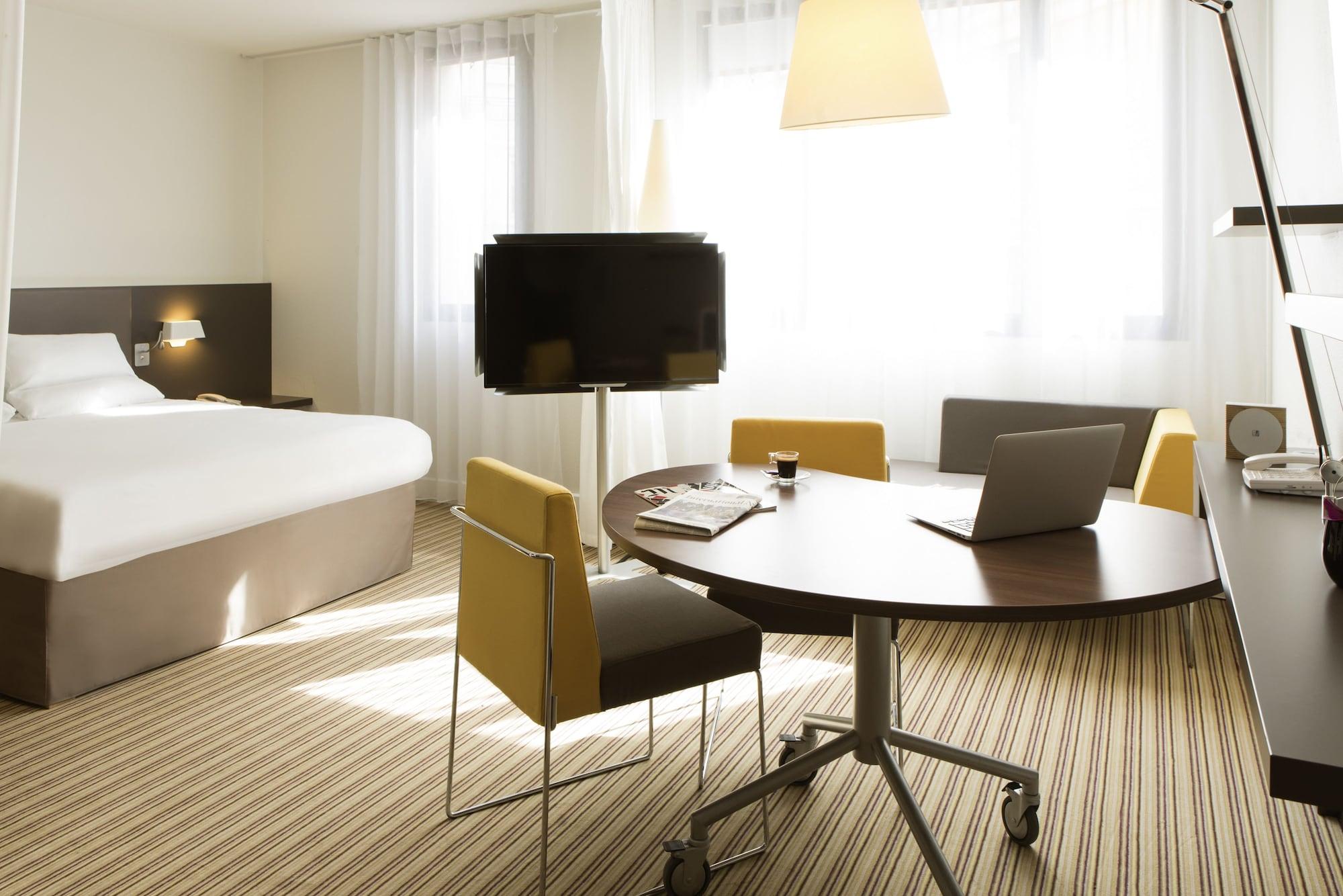 B&B Hotel Velizy Est Eksteriør bilde