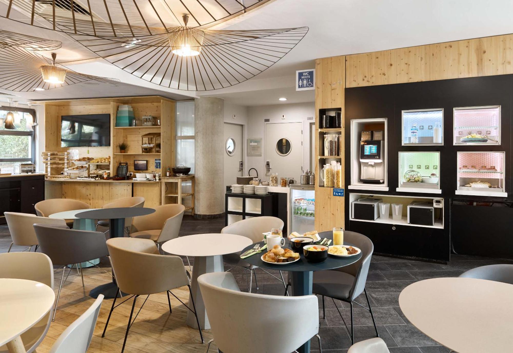B&B Hotel Velizy Est Eksteriør bilde