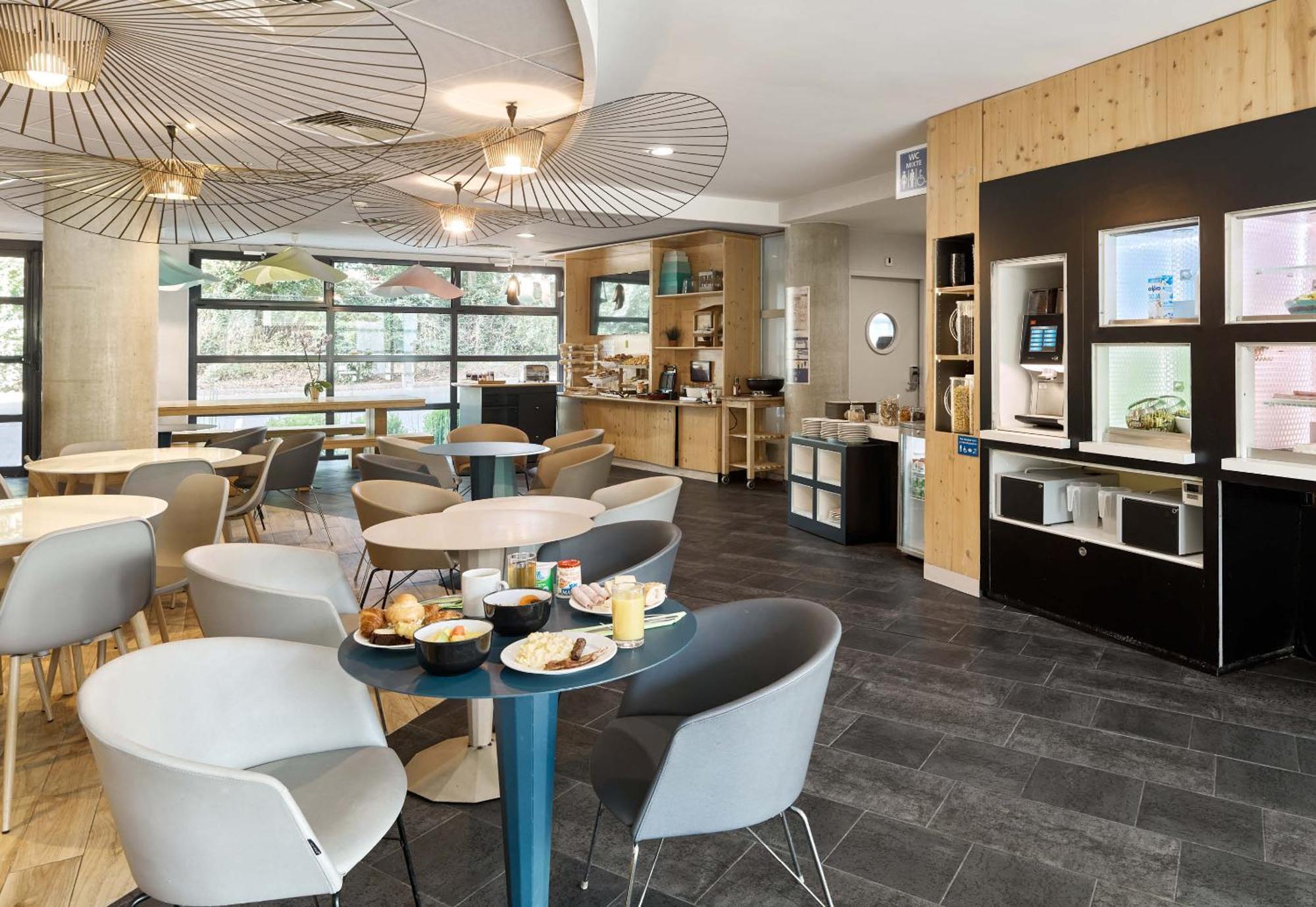 B&B Hotel Velizy Est Eksteriør bilde
